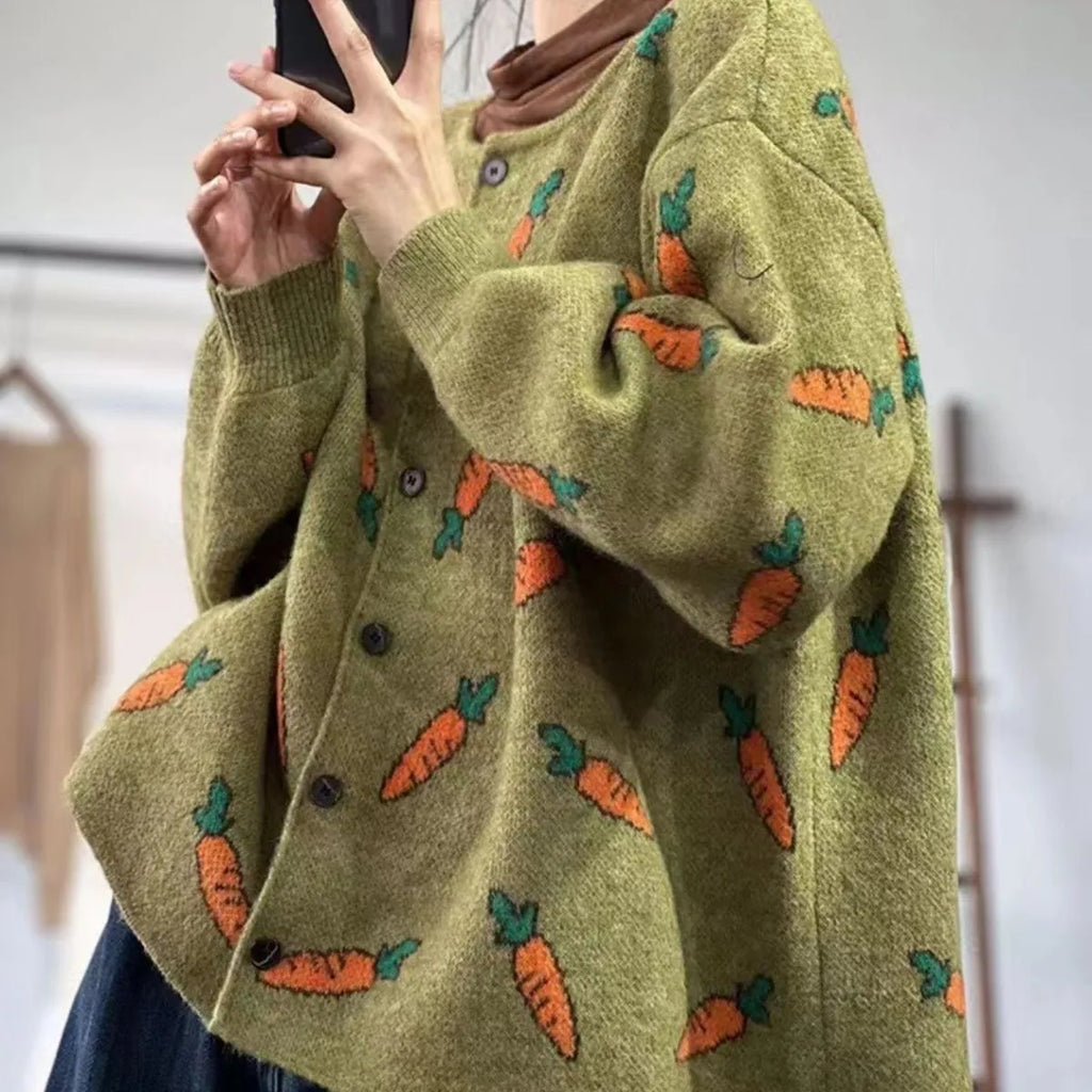 Loose round neck cardigan with Mori artistic printing in colour contrast on viscose fabric.