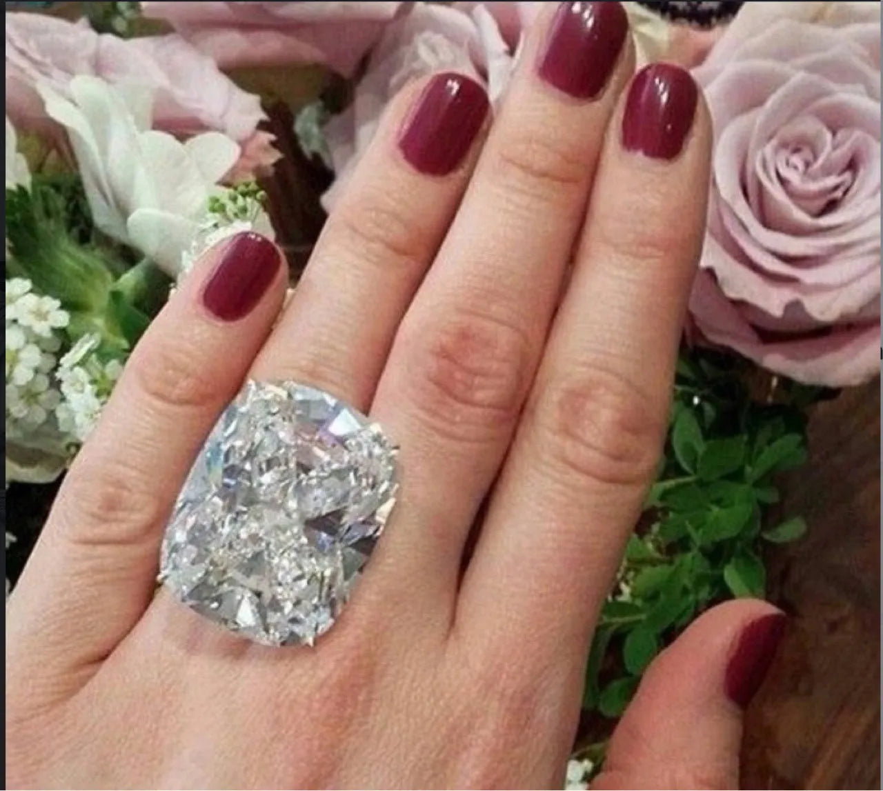 Women's simple inlaid white square diamond ring in electroplated white gold colour