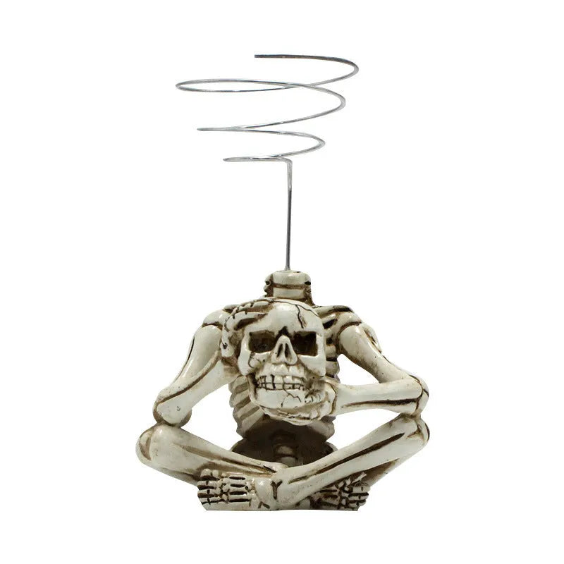 Gothic skull design resin Tillandsia bracket plant for soilless care with iron accents