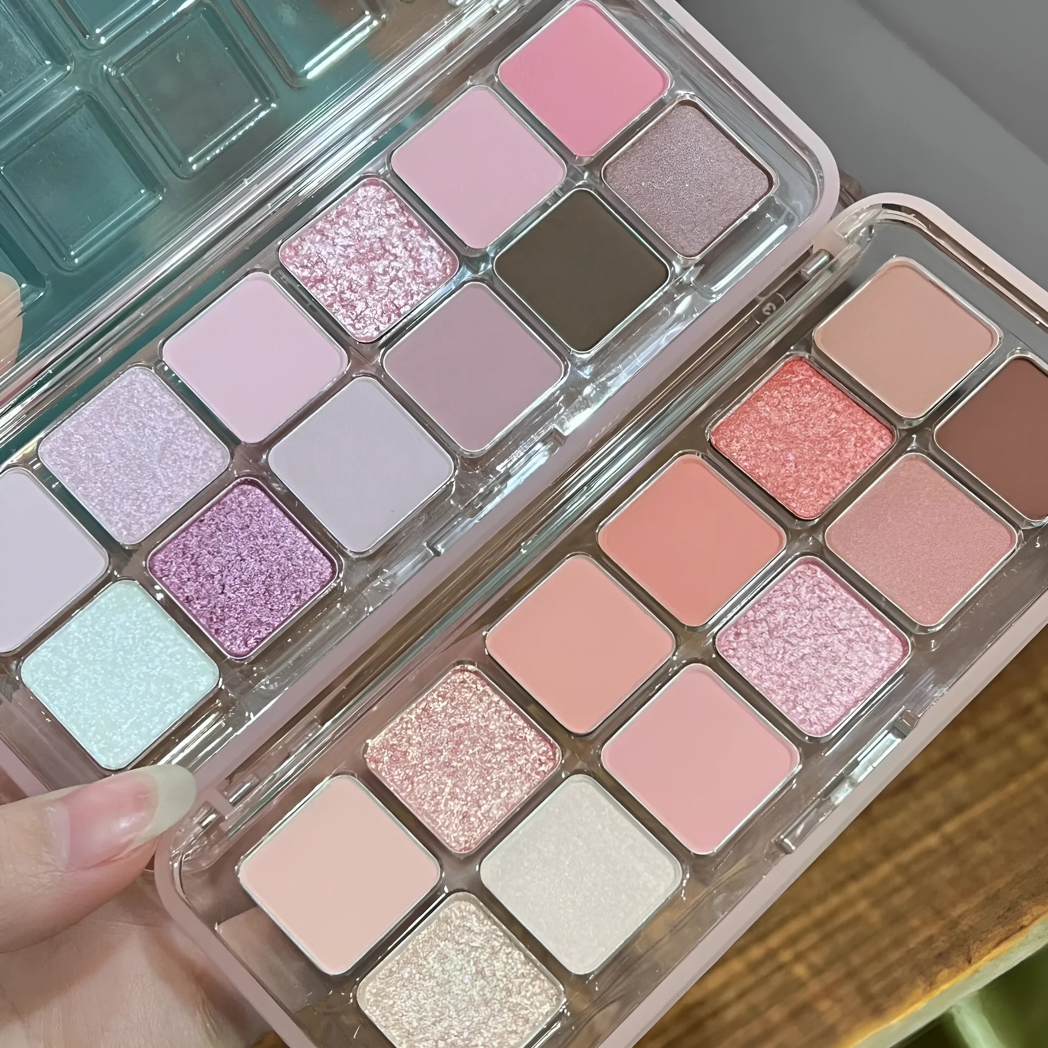 Creative Home 12 colour eye shadow palette showing Peach Apple and Cherry Plum shades