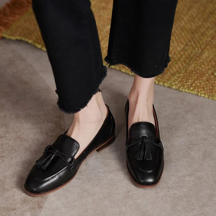 Women's vintage round head tassel low-cut shoes with low square heel in brown and black
