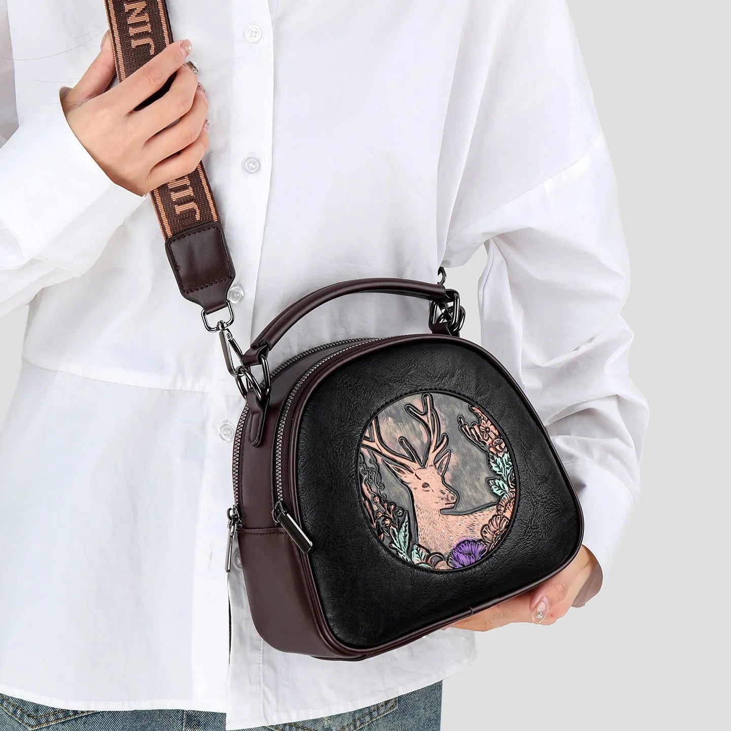 Retro embossing large capacity women's handbag in black with plaid and chain details, PU material, horizontal square shape