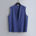 Men's loose-fit linen sleeveless vest in solid colour for summer.