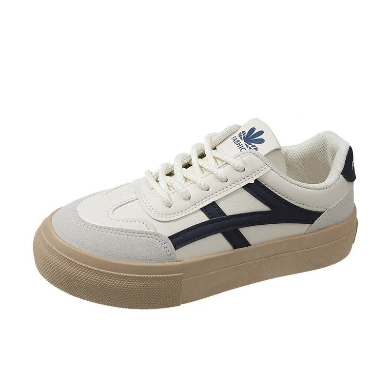 Classic blue or brown casual board shoes with patent leather finish and rubber soles