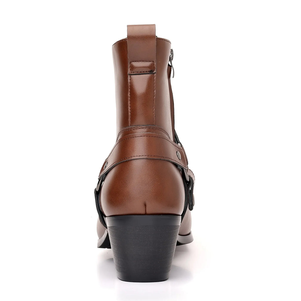 Unisex chain ankle boots with side zip and square toe in black and dark brown colours