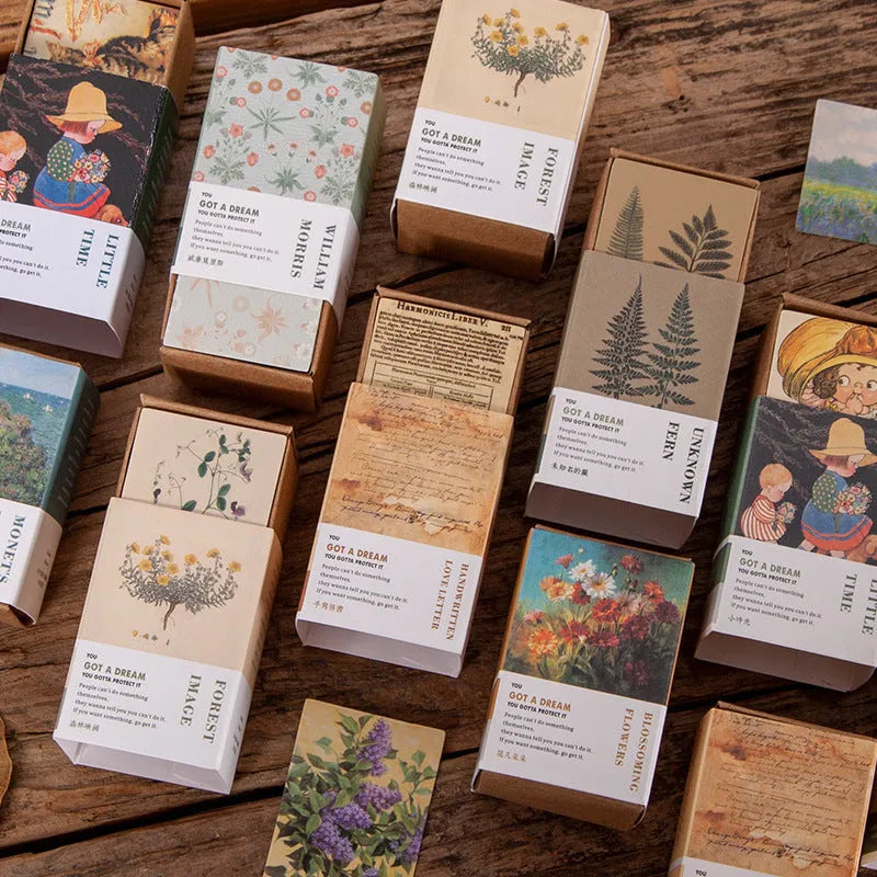 100 retro small book double-sided notes in seven vintage colour designs including Antique Paper and Blossoming Flowers