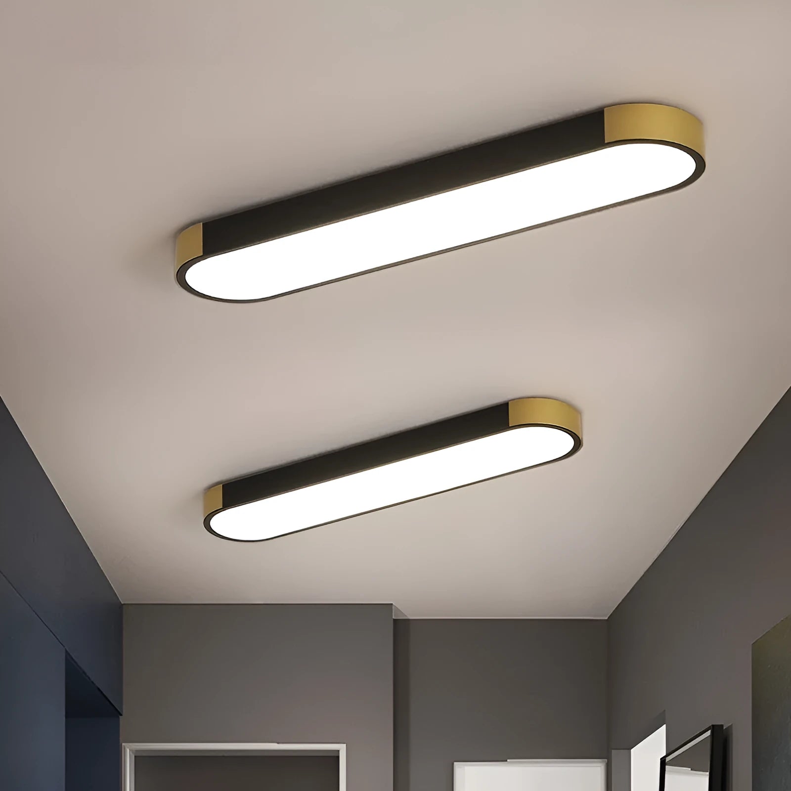 30cm LED tri-colour ceiling lamp with remote control in Black Gold finish for corridor installation