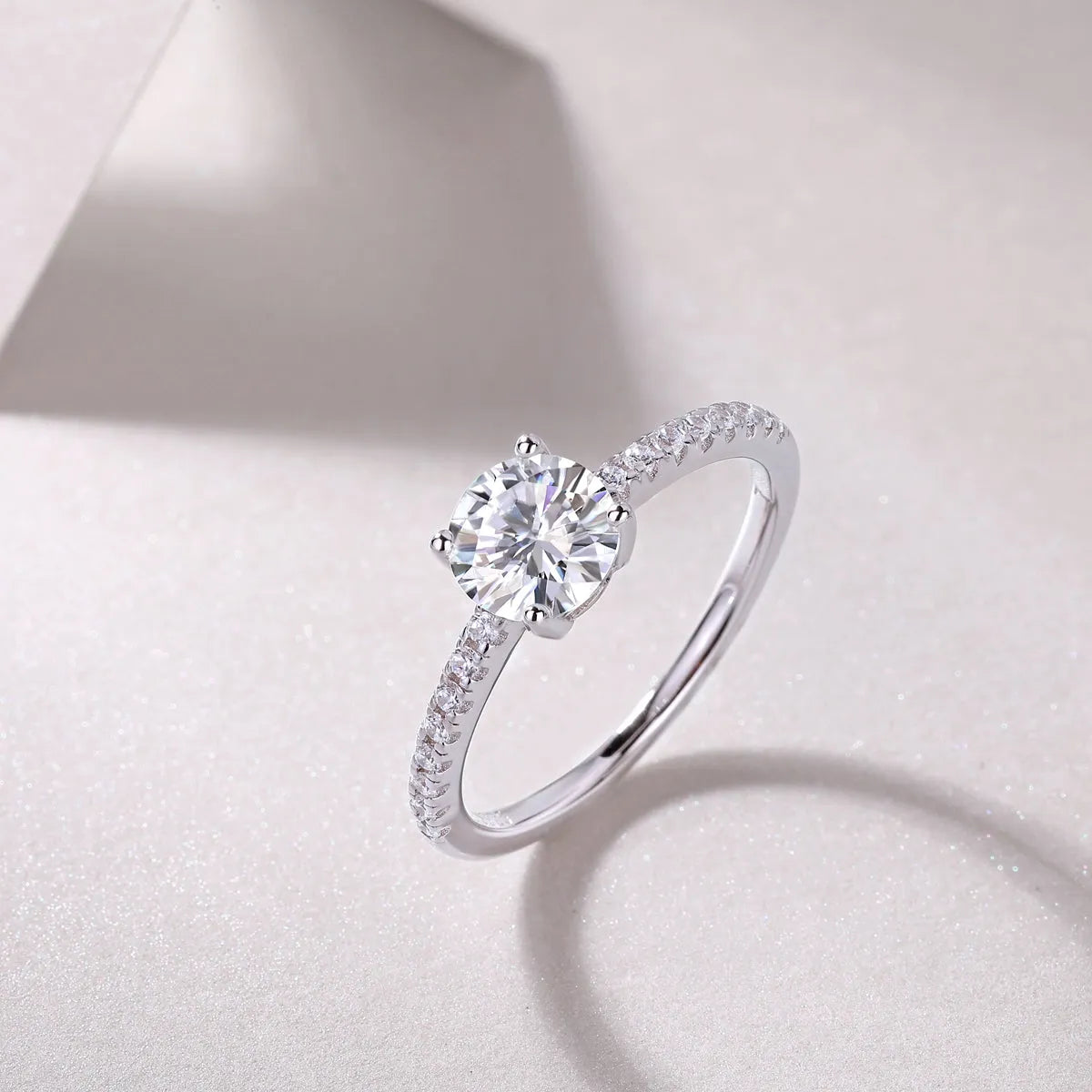 Moissanite wedding ring set with platinum-plated S925 silver band and GRA certificate in a gift box