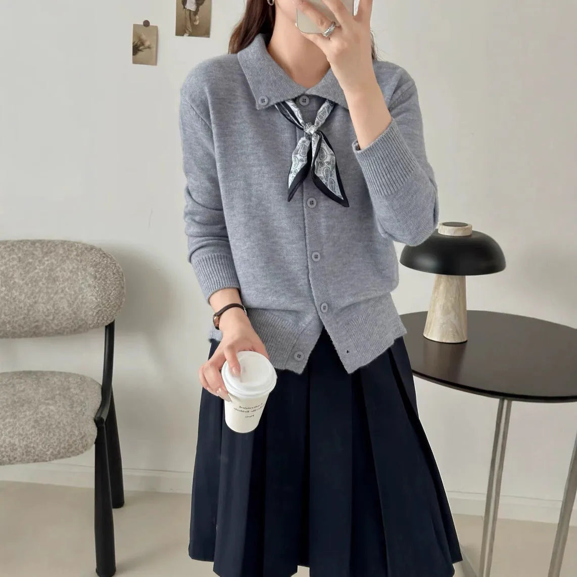 Lapel scarf sweater cardigan in acrylic fibre with regular long sleeves and splicing details