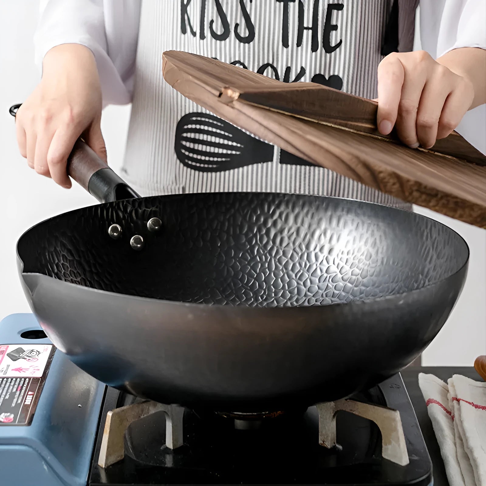 Traditional black iron wok with long wooden handle, 32cm cooking surface