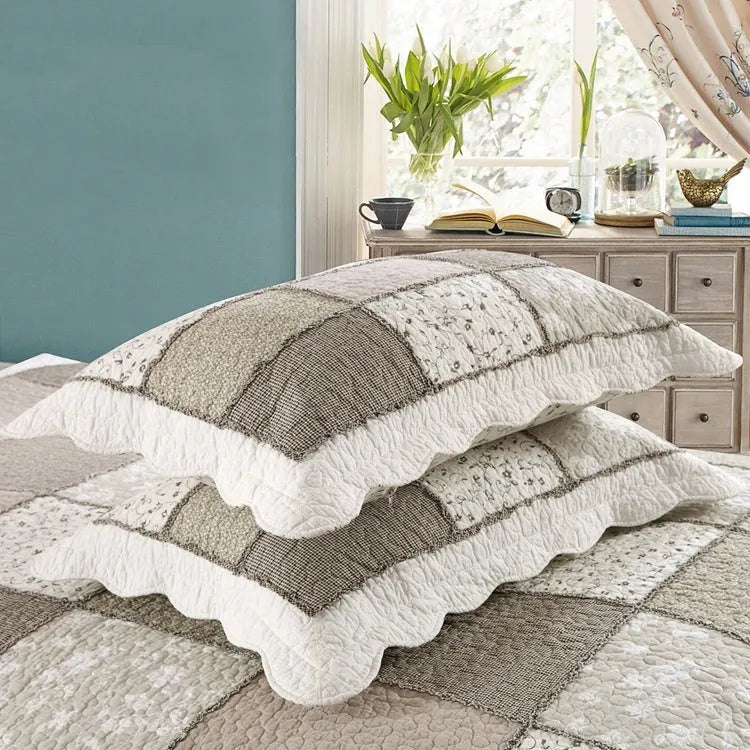 Pure cotton quilted bedding three-piece set showing bedspread and pillowcases