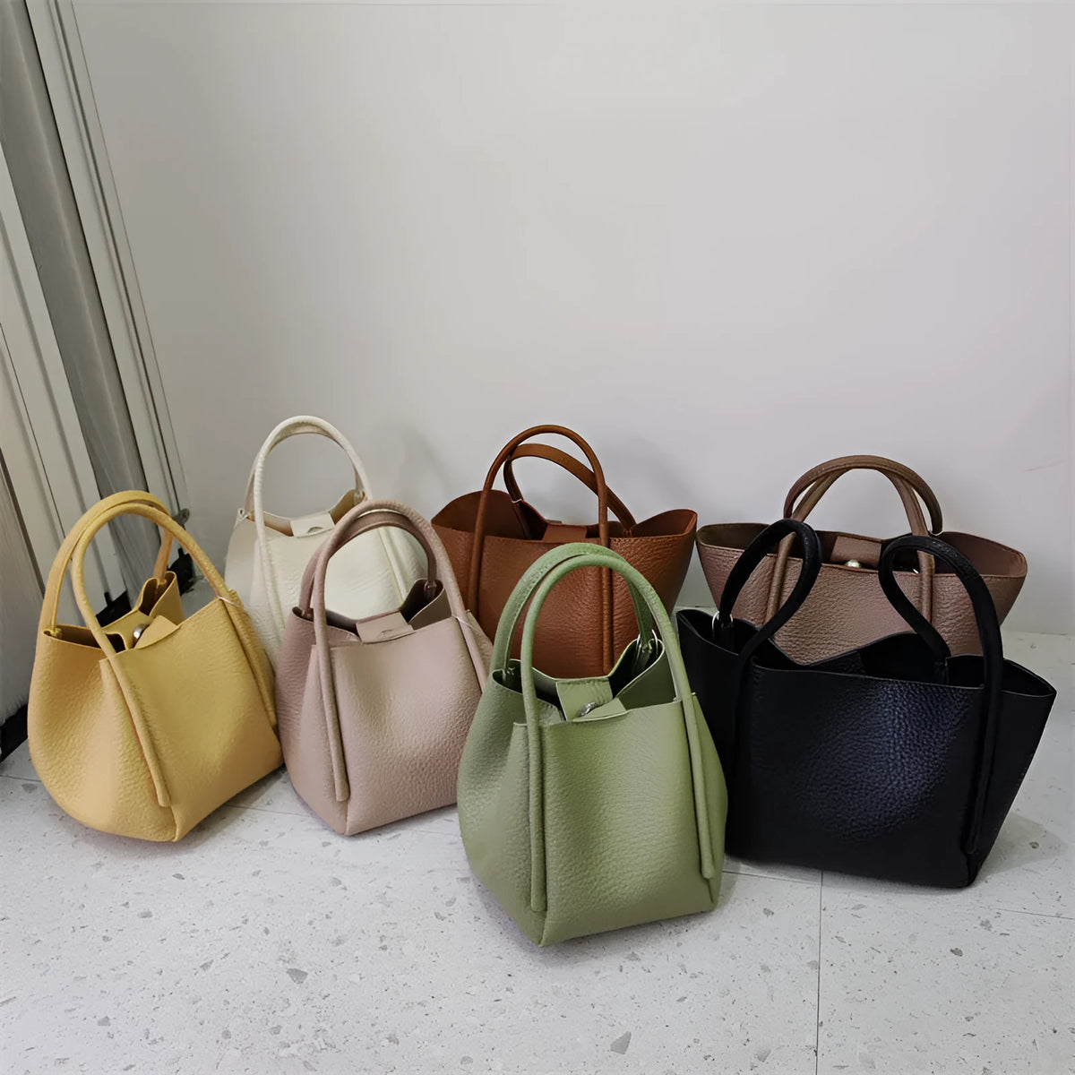 Retro PU crossbody bag for women, soft bucket shape, measuring 19x15x13 cm, in apricot colour