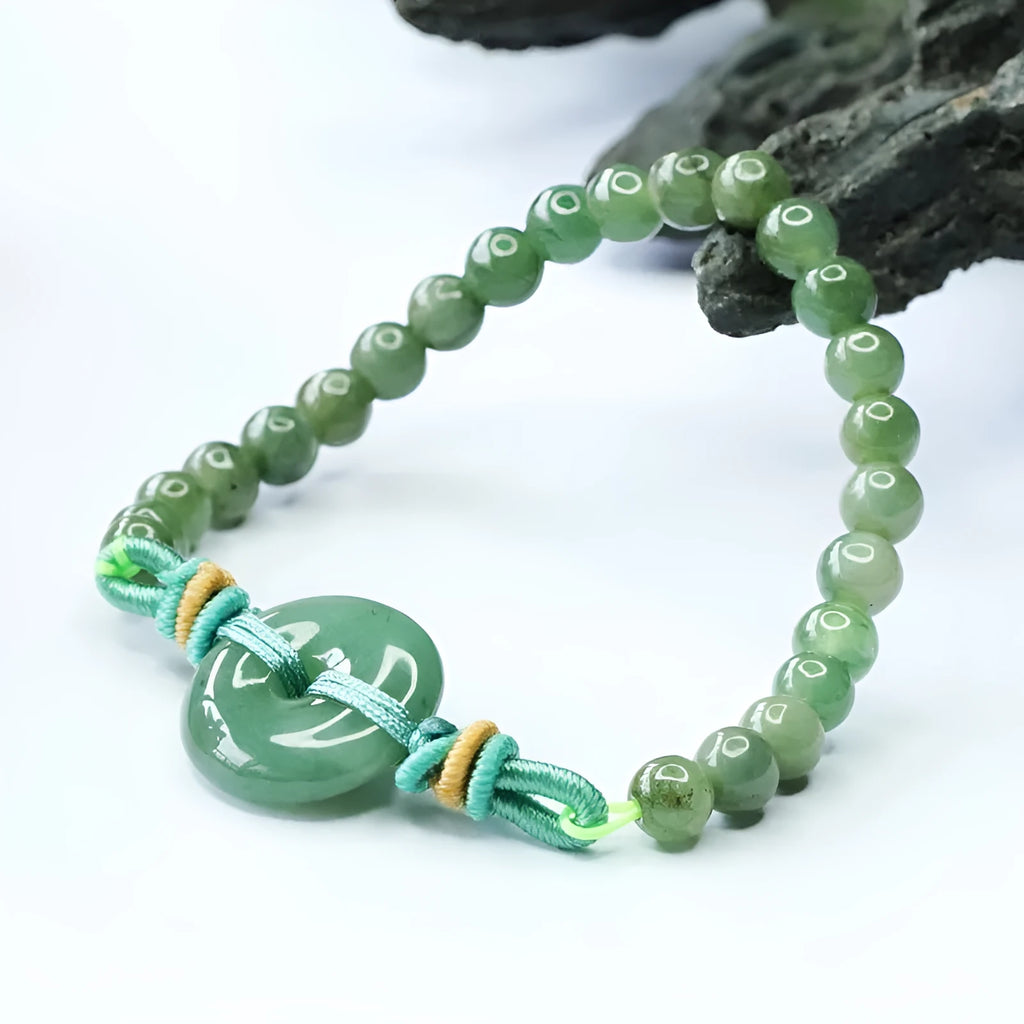 Natural emerald oil green jade safety buckle bracelet with star pattern measuring 6mm width