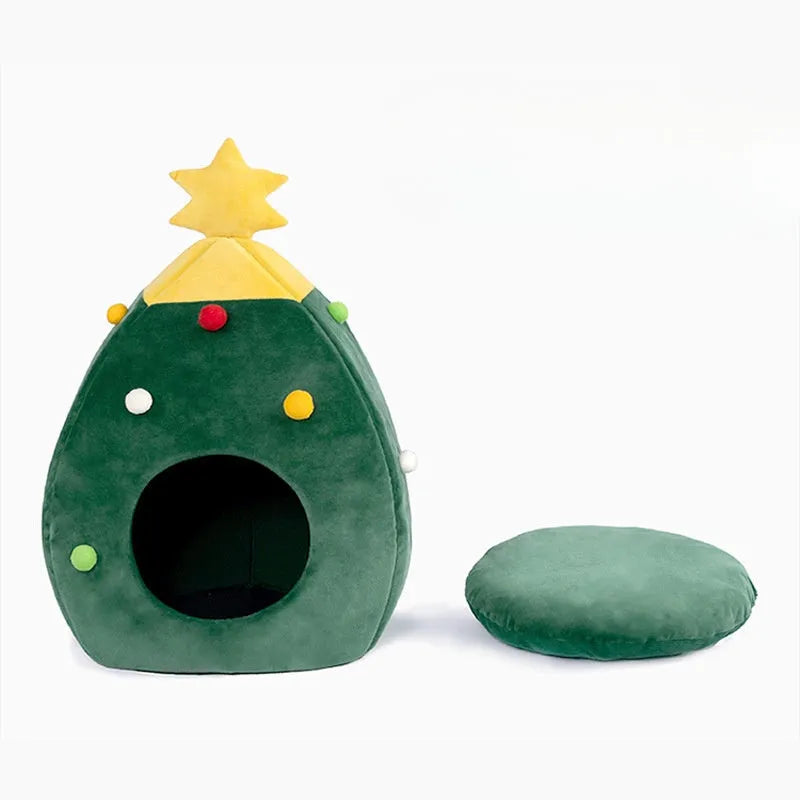 Christmas tree-shaped plush cave bed for cats and dogs, shown in three sizes with detachable design.