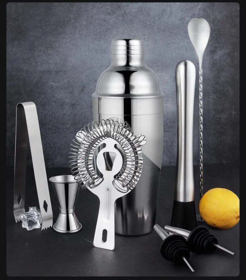 Stainless steel 23-piece cocktail set with European style acrylic accessories for home bars
