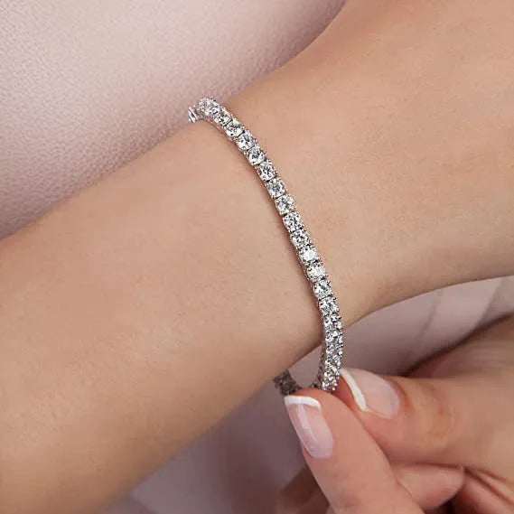 High-grade Light Luxury Rhinestone Bracelet For Women with Special-interest Design Unisex Alloy Geometry Style Travel Commemoration Gift Silver or Gold Claw Chain 17cm 19cm 21cm Sizes Electroplating Finish