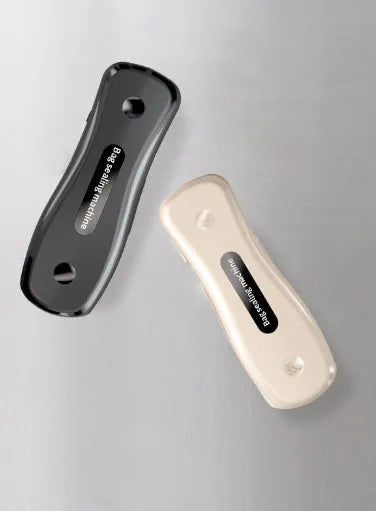 Milky white portable USB sealing machine with magnetic patch for kitchen food preservation