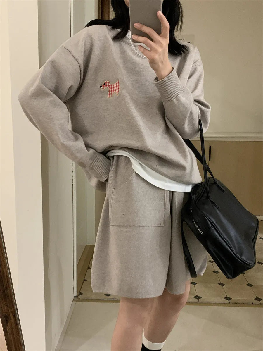 Women's casual sports knitted sweater shorts suit with animal pattern embroidery in Japanese Korean style