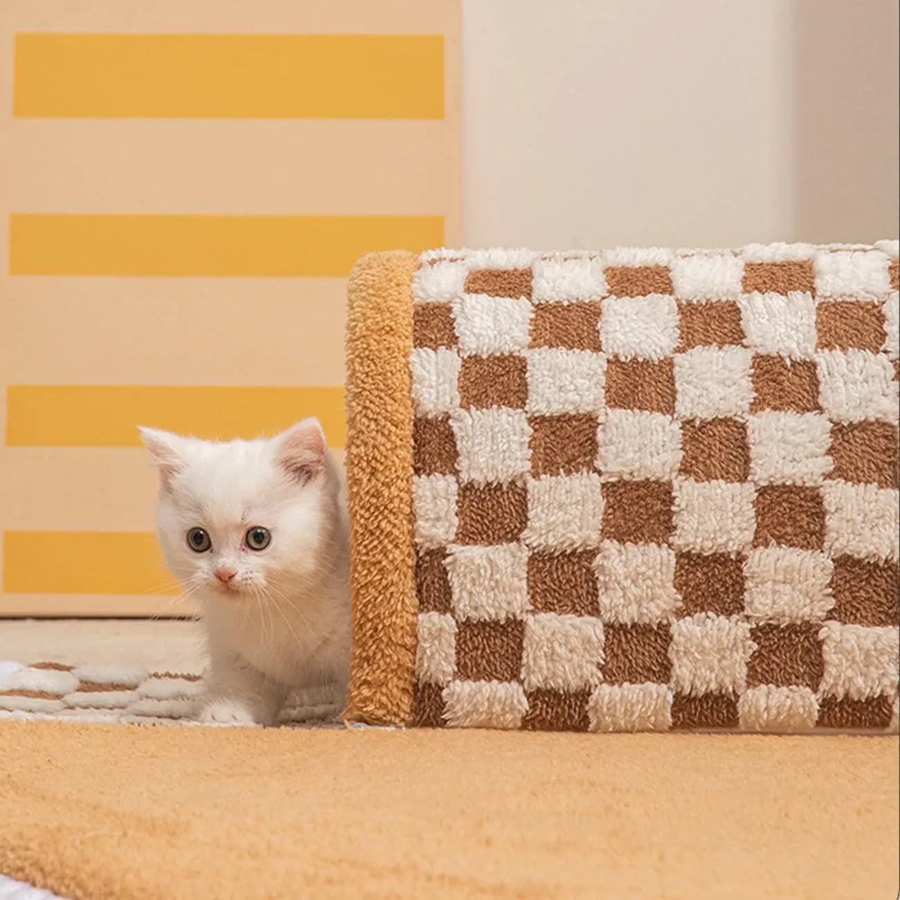 Soft plush fan-shaped 2-in-1 pet bed and tunnel for dogs and cats in plaid design.