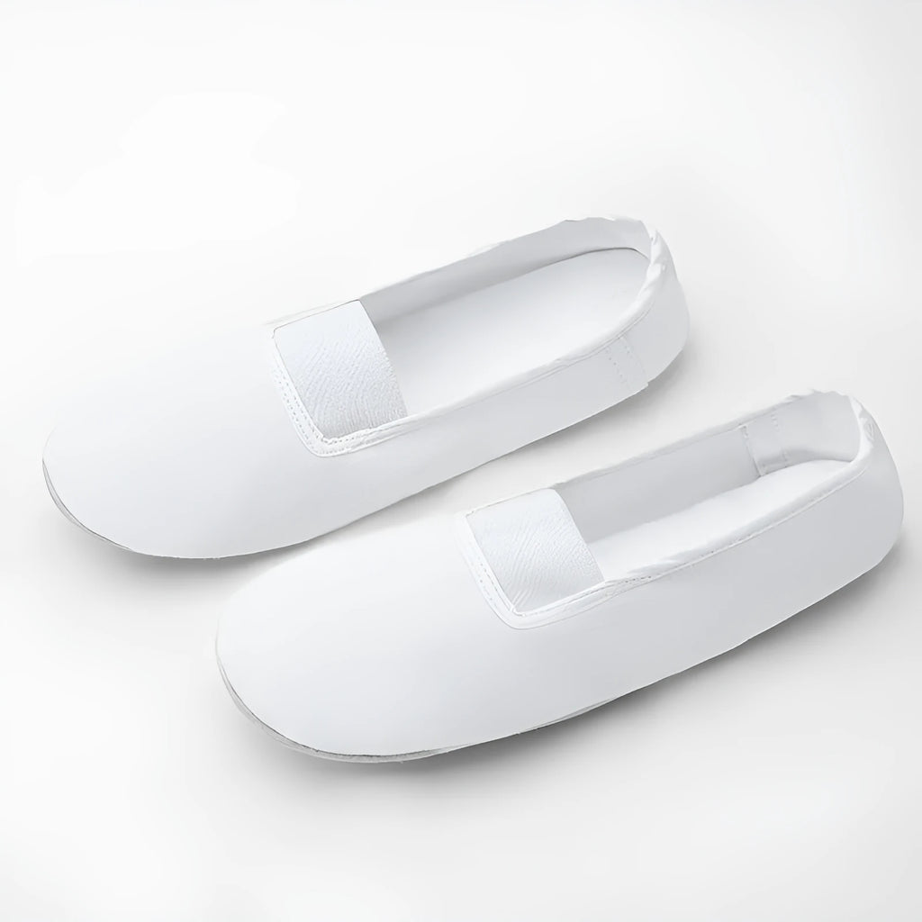 Ballet shoes with white calfskin leather sole and soft canvas upper in light beige colour