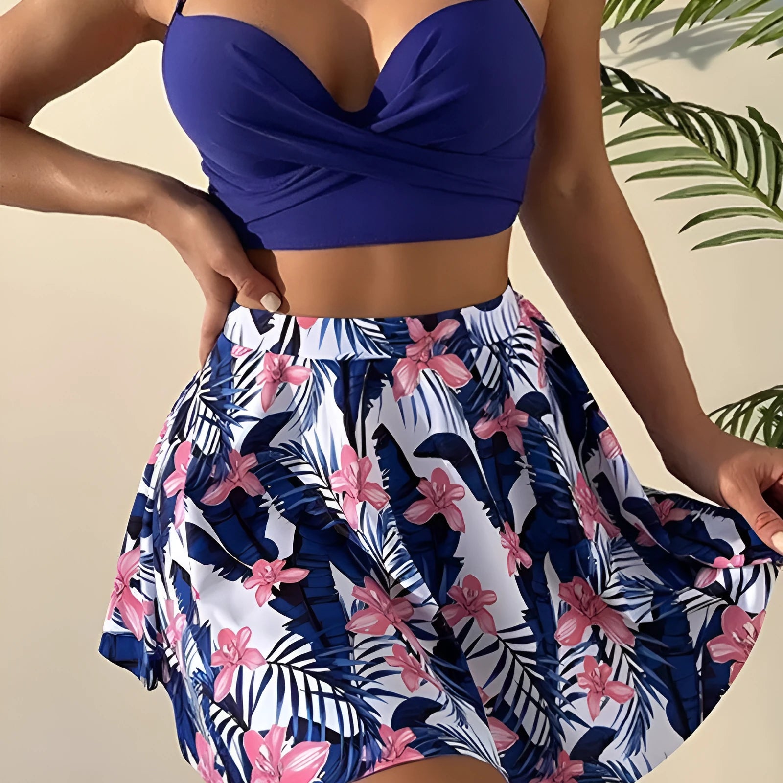 Women's three-piece swimsuit set with high-waist bikini briefs in polyester fabric
