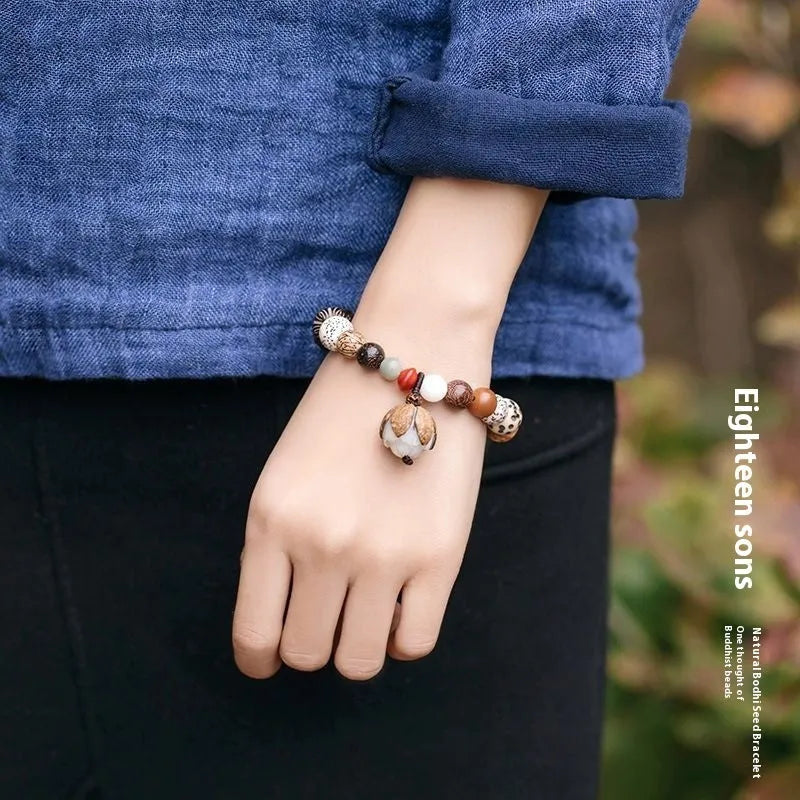Handmade geometric Bodhi seed bracelet with 18 beads and 16cm wrist circumference