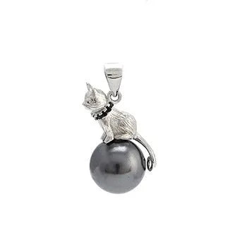 925 sterling silver cat pendant necklace on a clavicle-length chain, showing the detailed feline charm.