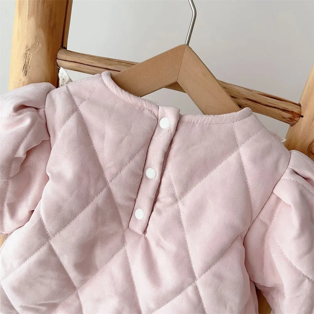 Fleece-lined baby romper in pink with hidden hook closure, thickened winter jumpsuit for babies 66-90cm tall