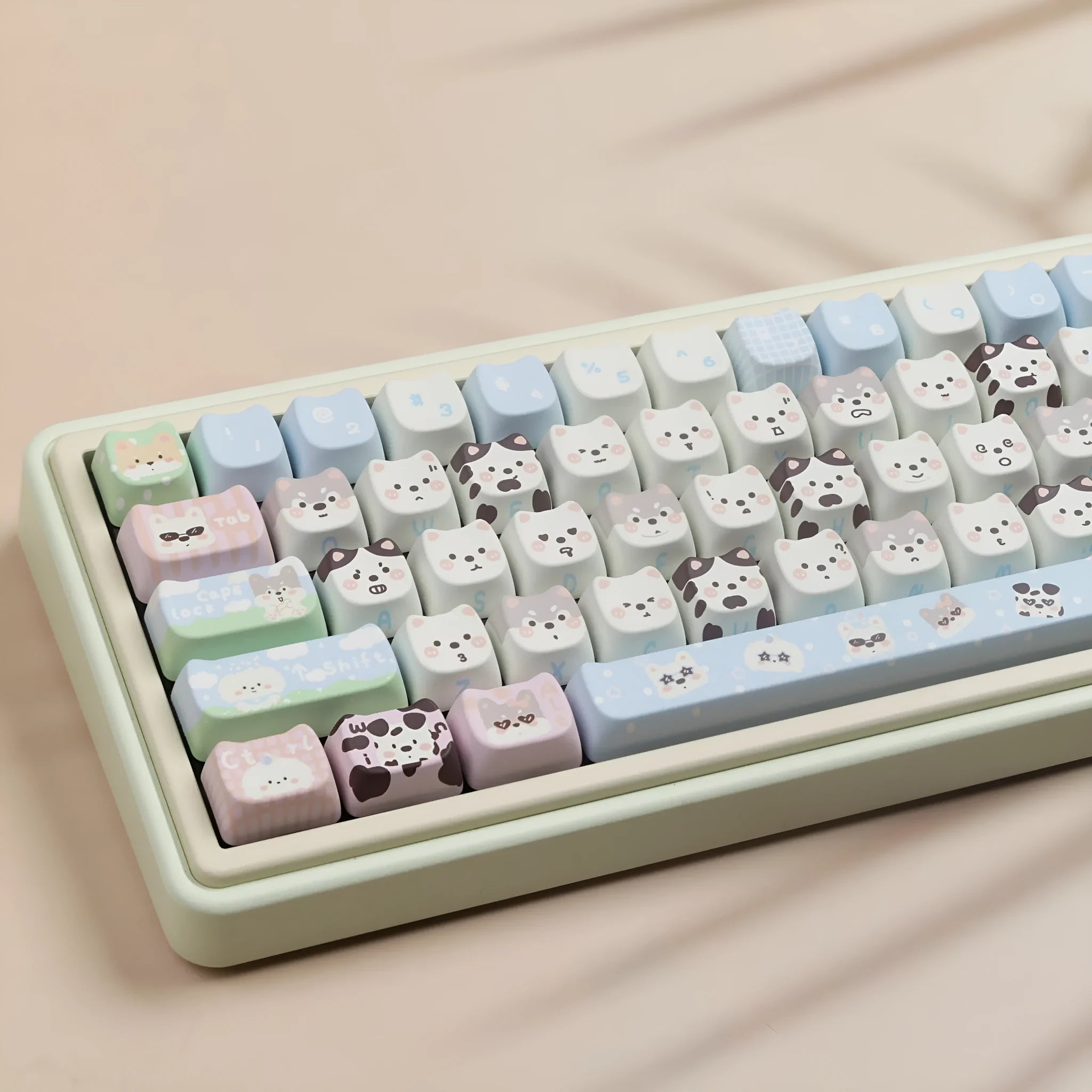 Full set of PBT key caps with colourful cat and puppy designs for mechanical keyboards