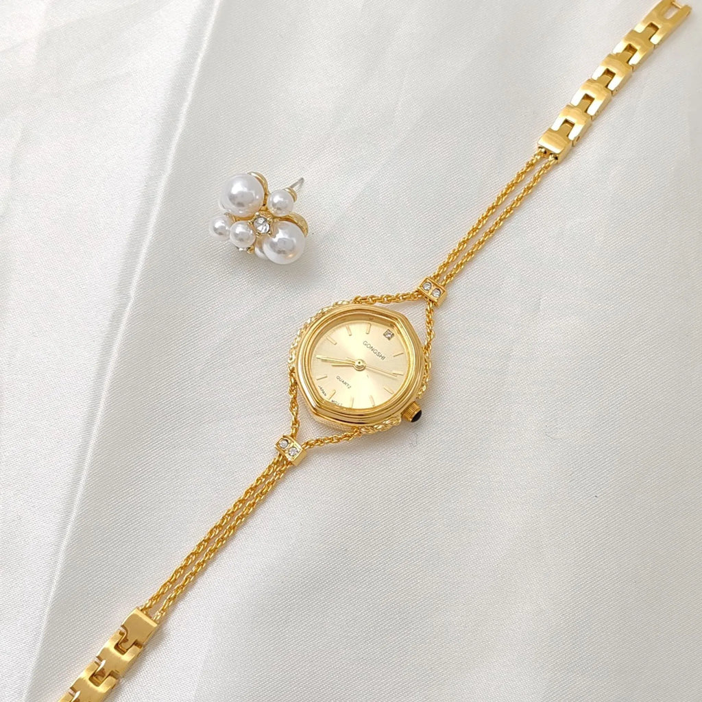 Women's Mori style quartz watch with 25mm dial and mineral glass mirror in gold colour