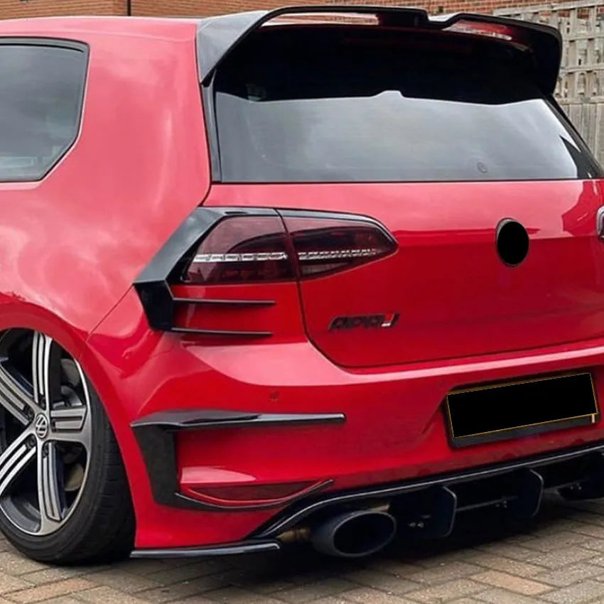 Rear air knife for Golf 7 R400 tail lamp in piano black ABS plastic
