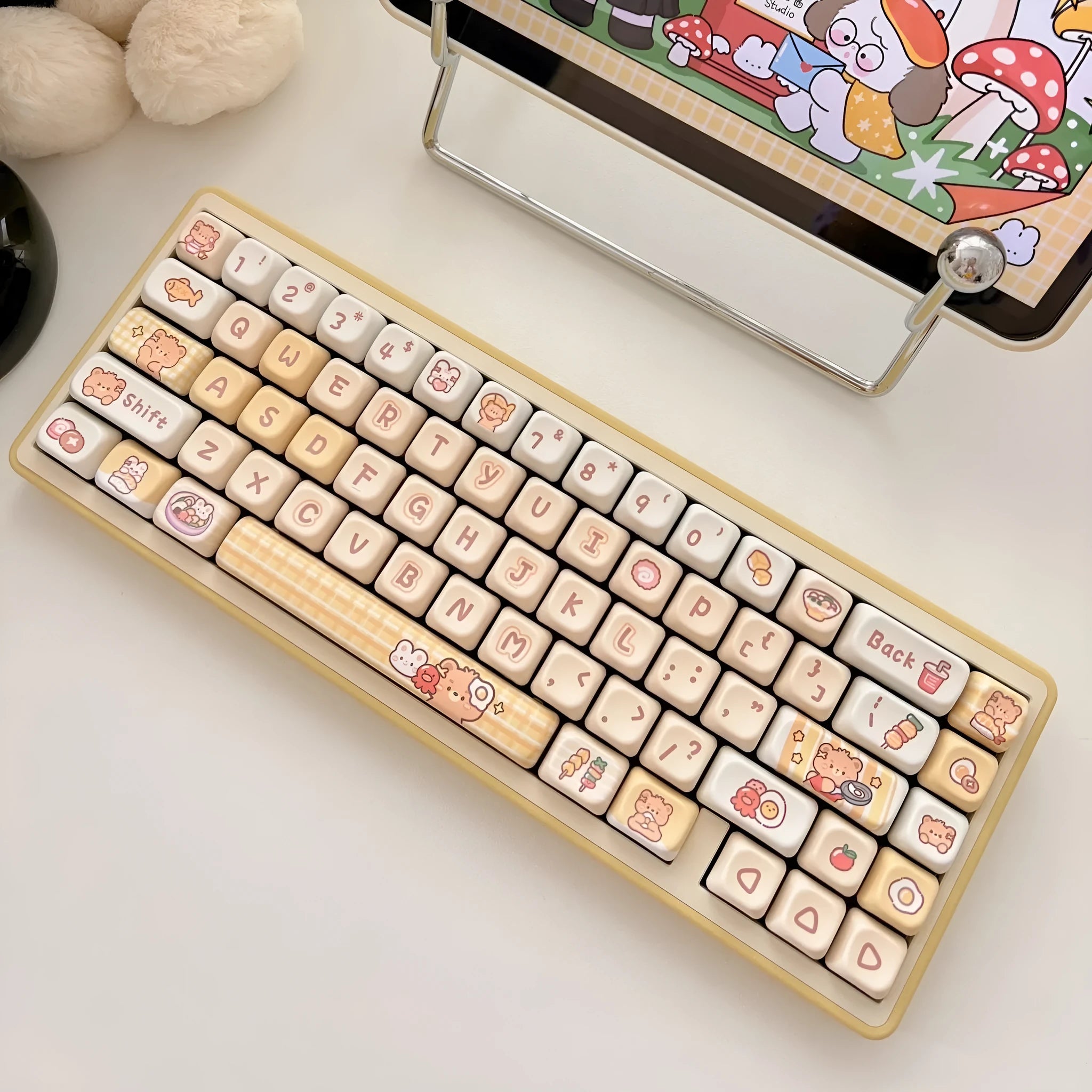 Set of 140 PBT plastic keyboard keycaps with Rabbit Bear Restaurant design in EOA height profile.