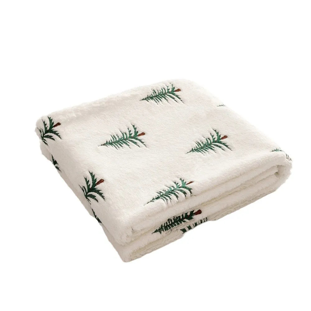 White polyester Christmas plush sofa blanket with embroidered Christmas tree decoration