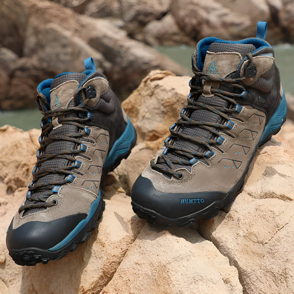 Men's black low top lightweight hiking shoes with EVA outsole and rubber sole on outdoor trail