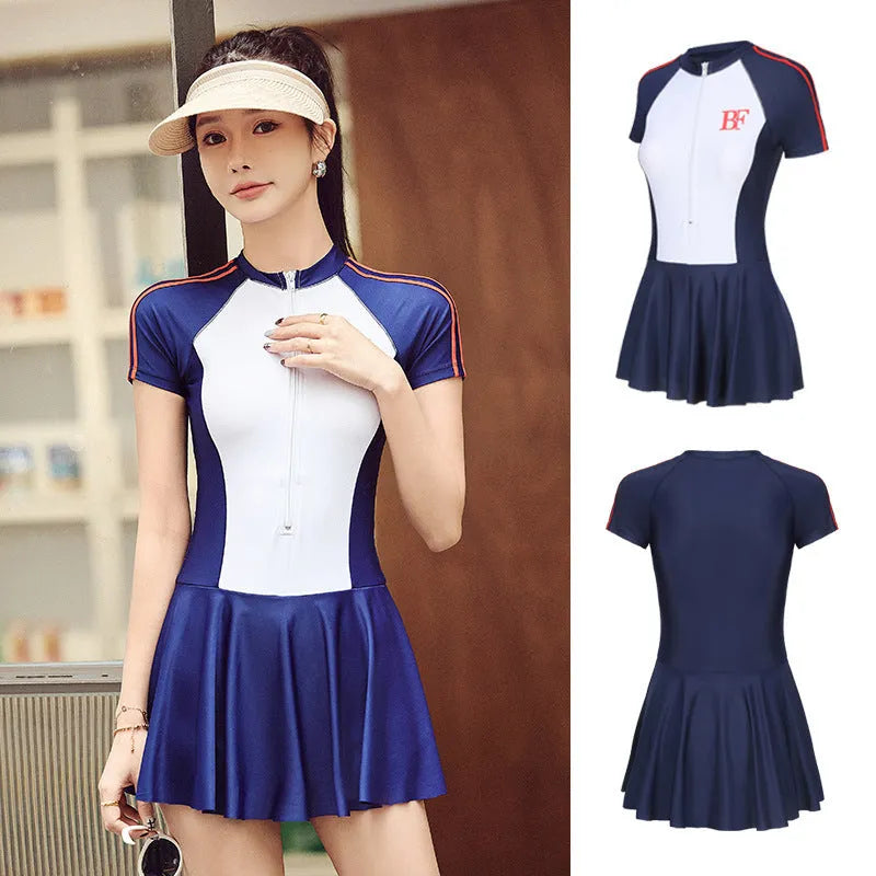 Conservative one-piece swimsuit for sports with highly elastic material in colour options E92 and E93