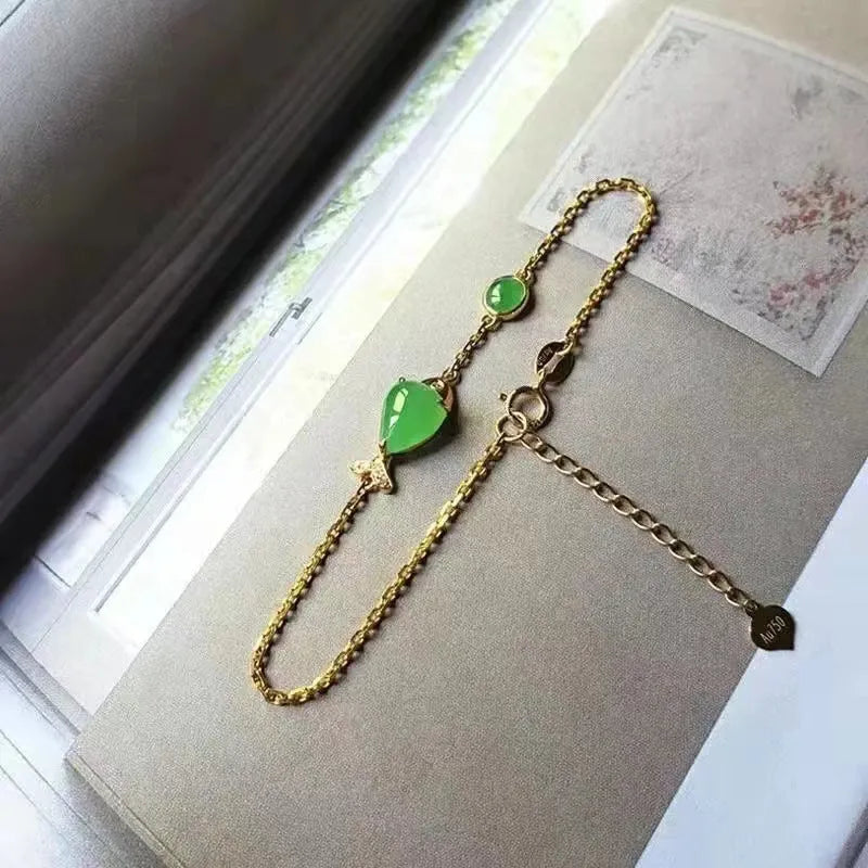 Yellow gold colour electroplated retro style women's bracelet with copper and plastic construction