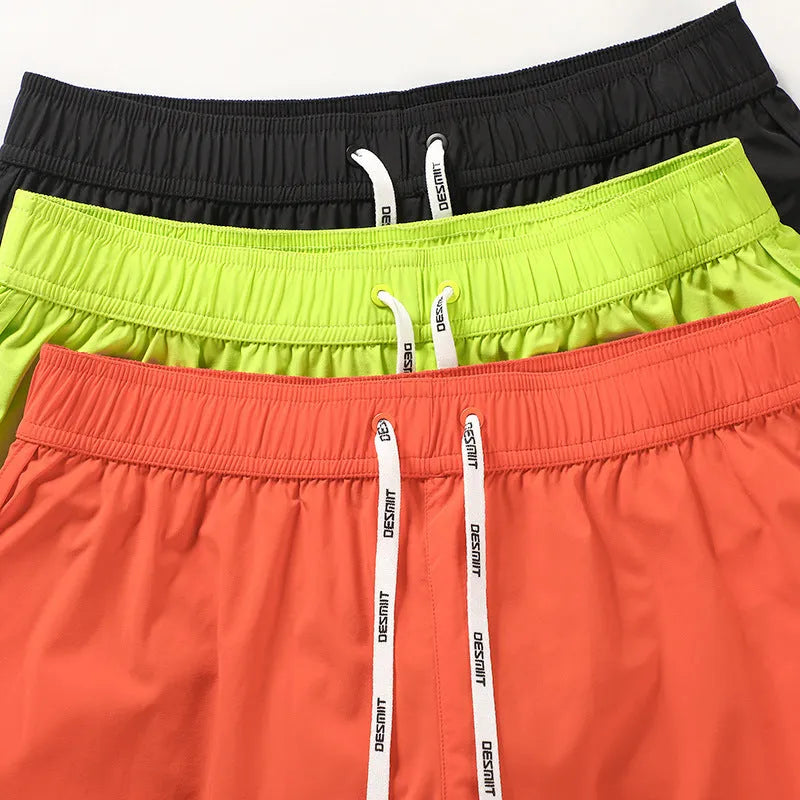 Men's loose beach surfing shorts in polyester with micro elasticity