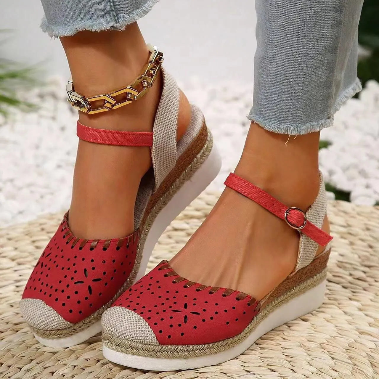 Women's casual wedge platform shoes with hemp rope detail on upper in beige colour