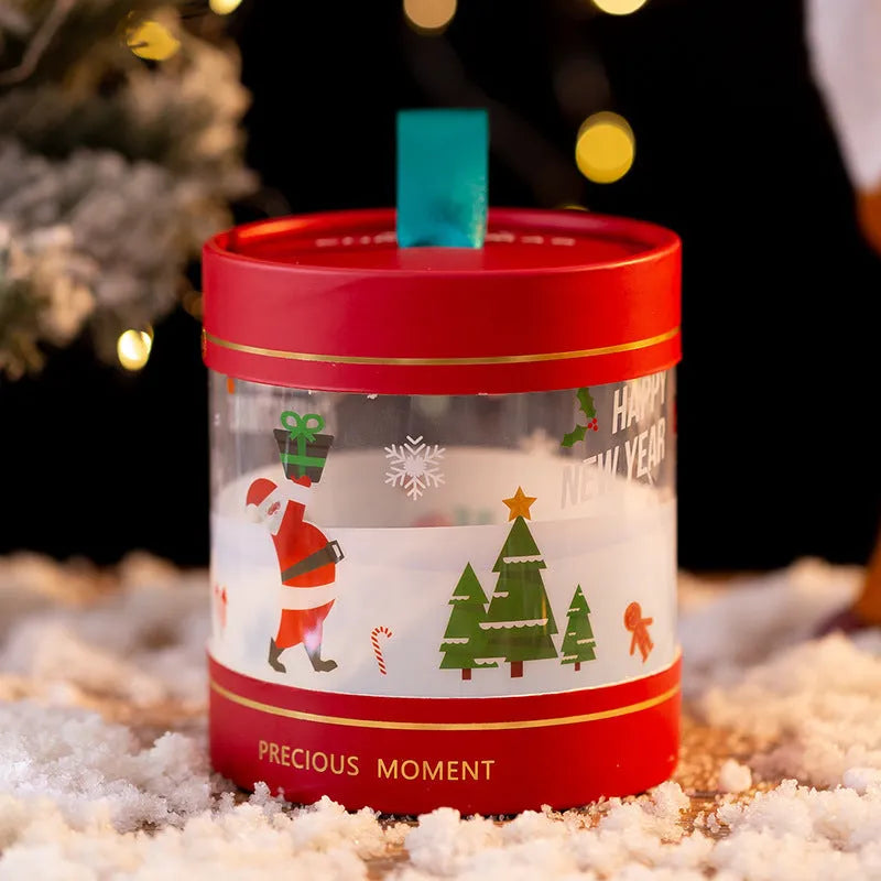 Red and green Christmas gift packing boxes and bags in fabric and paper, three sizes with handles