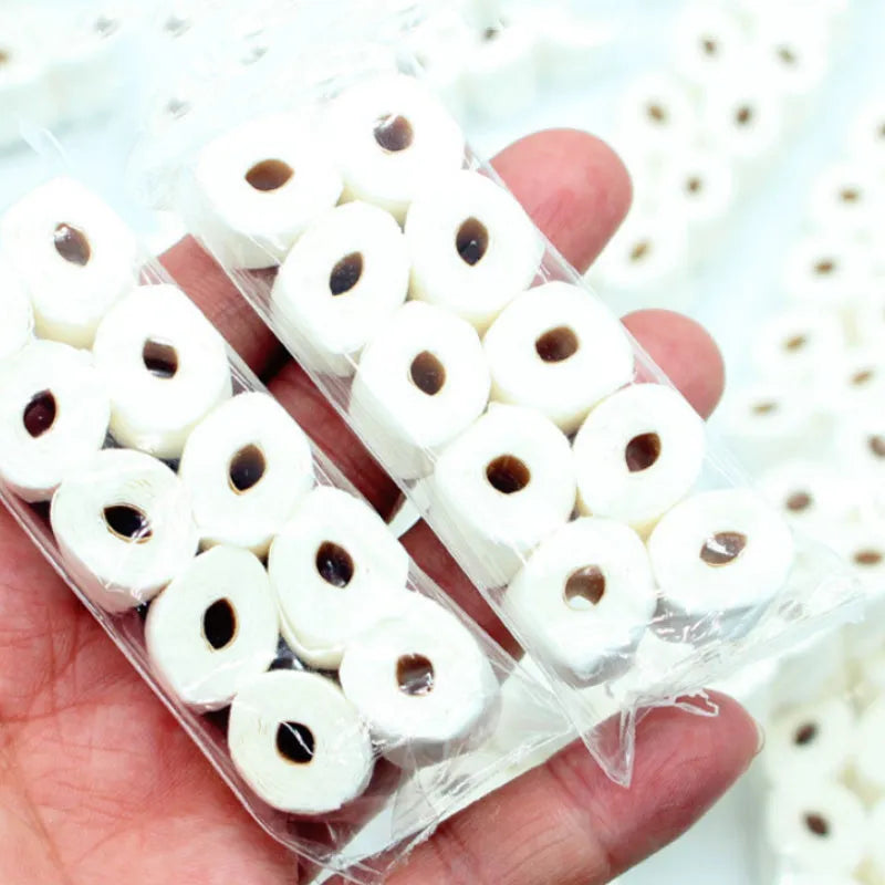Miniature paper tissue roll model for children's pretend play measuring 30x15x80mm