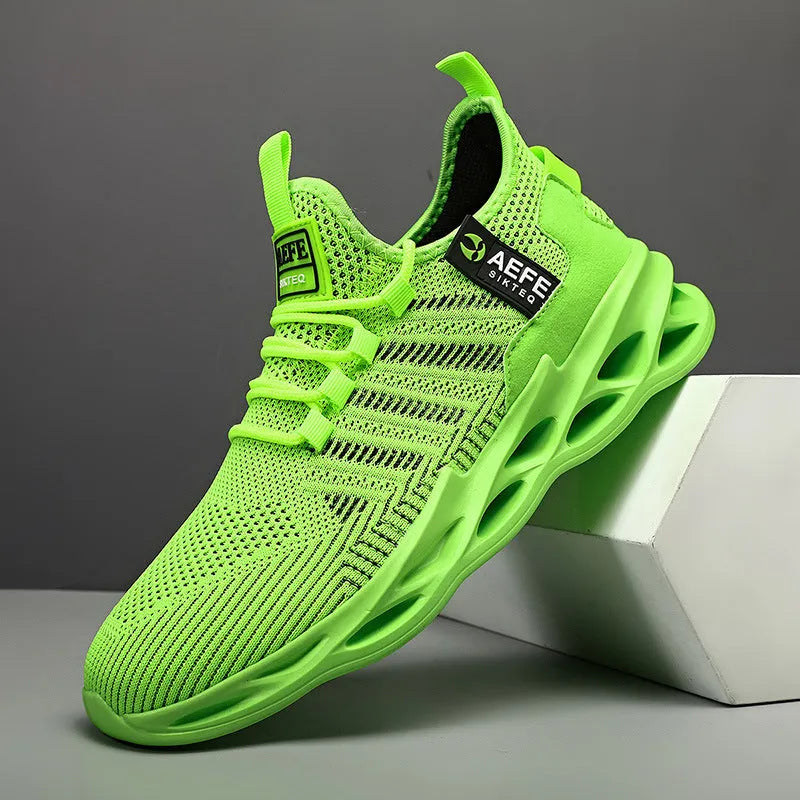 Men's black mesh running shoes with cross strap detail and lace-up front in sizes 40-47