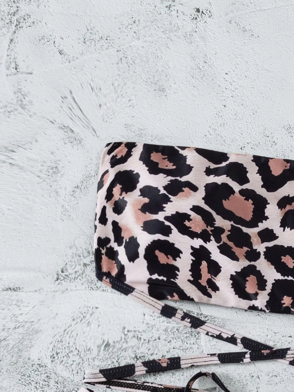 Leopard print bandeau split bikini swimsuit with chest pad, polyester fabric, three sizes available