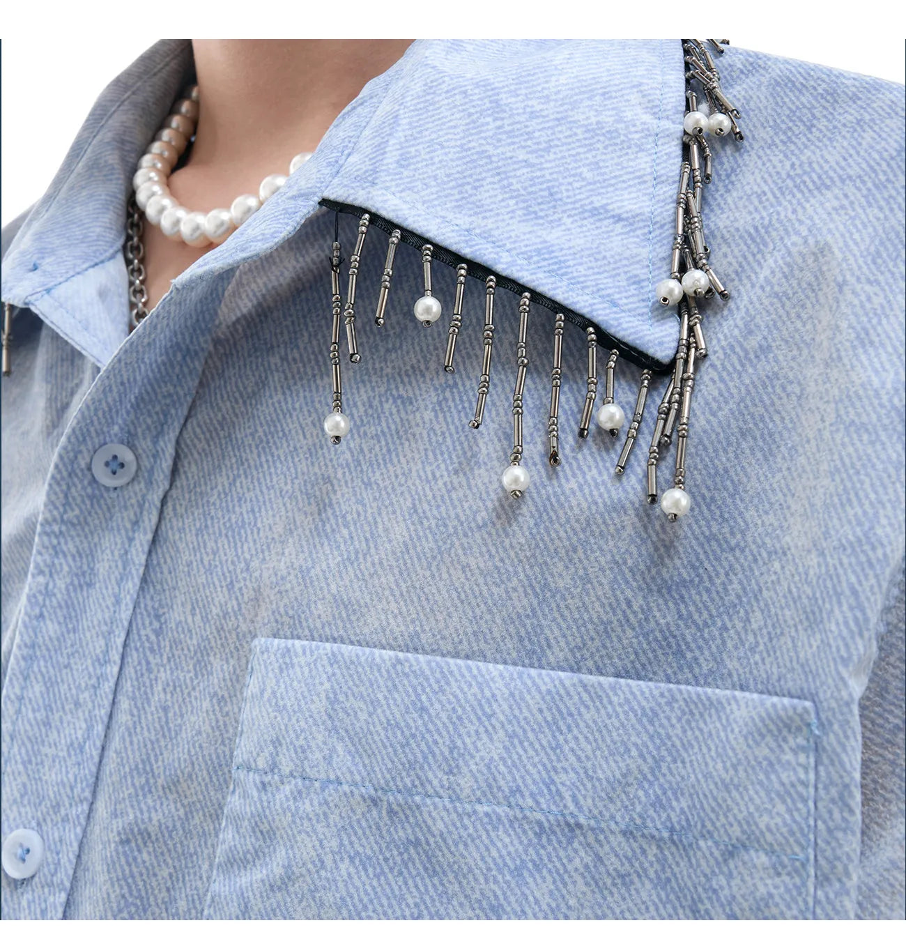 Men's blue and white gradient loose shirt with quilted texture details