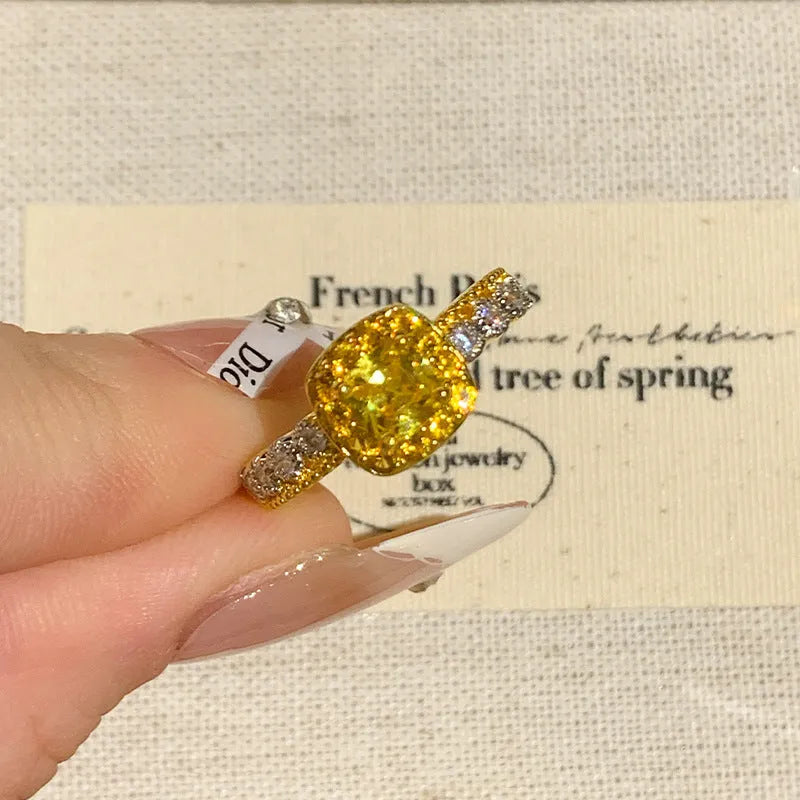 Polished copper geometric cube sugar ring for women in yellow diamond pineapple colour