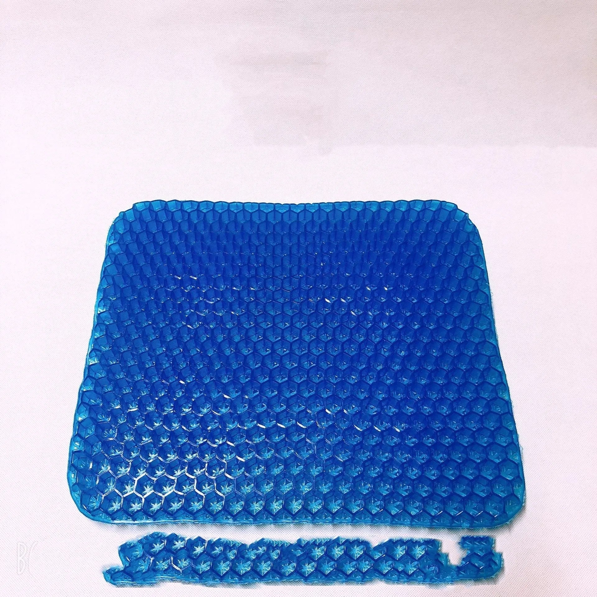 Double thick honeycomb gel seat cushion with removable zippered cover for pressure relief