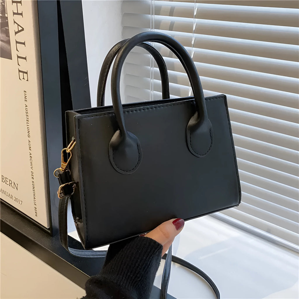 Retro casual women's small square bag in PU leather with single shoulder strap and document compartment