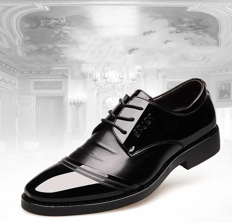 Men's casual pointed PU leather shoes in black with stitching details and rubber sole