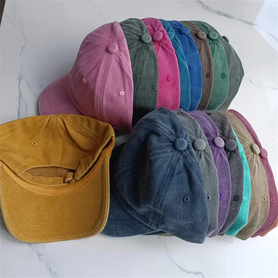 Retro washed cotton baseball cap with dome crown and peaked brim in 56-58cm size