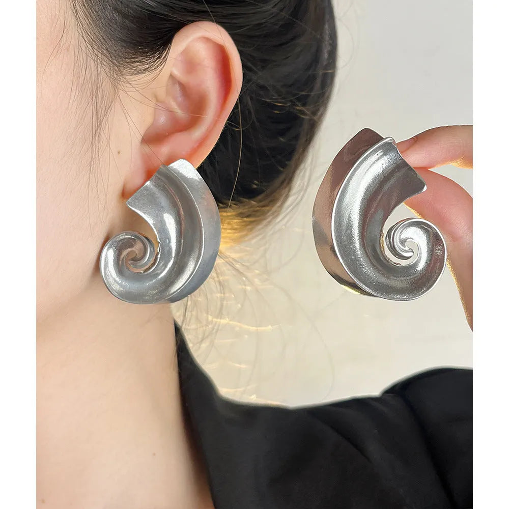 Geometric retro ear studs in gold or silver, 5cm drop length alloy earrings with electroplated finish