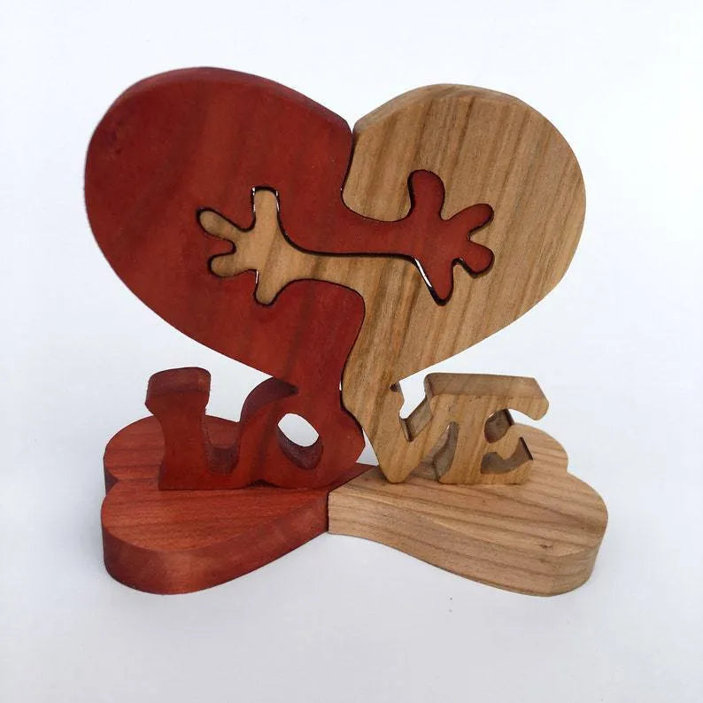 Wooden heart love desktop ornament with engraved modern minimalist geometric design in colour A, 10x13x2cm